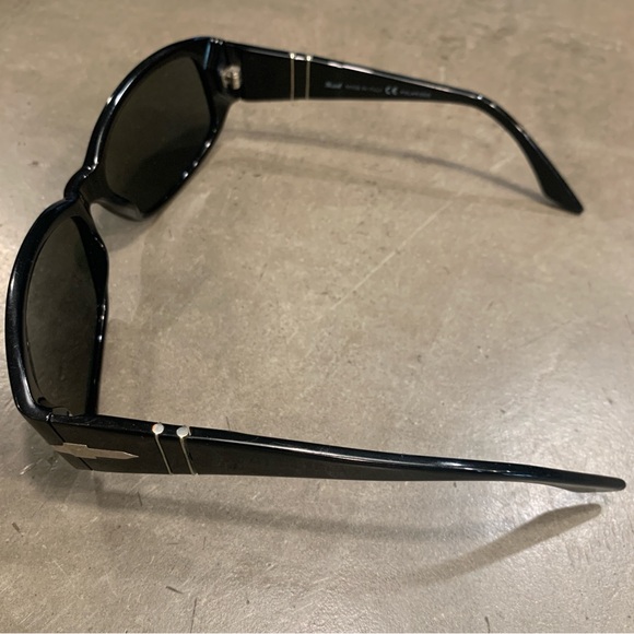 Persol Polarized Sunglasses - Picture 6 of 9